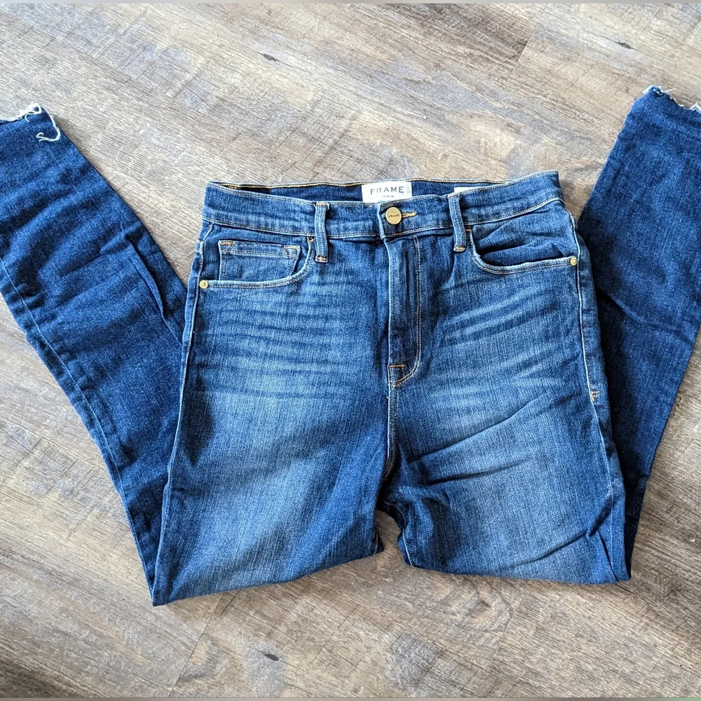 Frame Jeans | Ali High Rise Cigarette| 28 - Picture 1 of 3